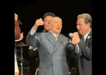 El legado de Marco Antonio Muñiz brilló en una emotiva noche de homenaje