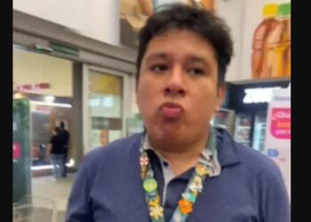 Empleado de Walmart y cliente se enfrentan por presunto robo en Xalapa