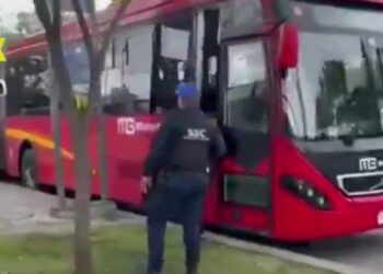 Muere pasajero a bordo de Metrobús en la colonia Buenavista