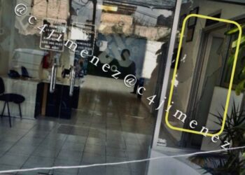 Mujer causa destrozos en Fiscalía de CDMX tras no recibir atención