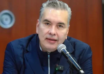 Senador crea campaña Waldog para ayudar a mascotas