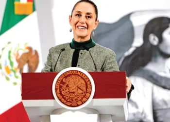 Sheinbaum insta a empresarios a invertir más y fortalecer el Plan México