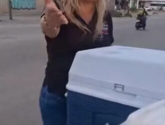 “Lady Tamales” arroja puesto ambulante en Guadalajara