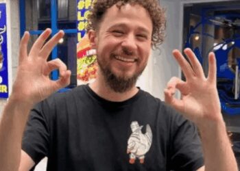 Críticas a Luisito Comunica por sueldos en restaurante