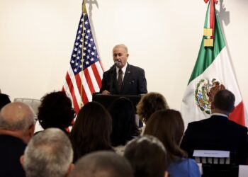 Embajador Ronald Johnson propone una colaboración cercana entre México y EU