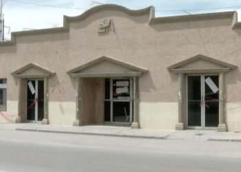 Atacan con bombas molotov funeraria en Ciudad Juárez