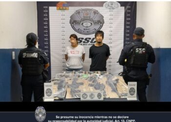 Aseguran a pareja con drogas, armas y un menor durante operativo en Playa del Carmen