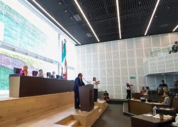 Querétaro aprueba por unanimidad la “Ley Kuri” para proteger a menores en el entorno digital