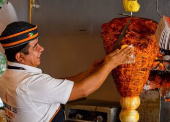 Trompos virales vs. tacos reales: qué hace de verdad a un buen pastor