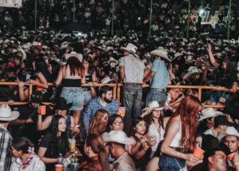 Pelea entre jóvenes interrumpe baile en El Refugio, SLP