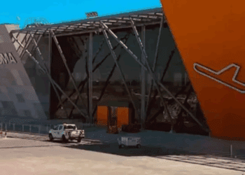 Muere pasajero tras arribar a Monterrey en vuelo desde CDMX