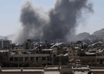 Israel intensifica ataques aéreos en Damasco y golpea Ministerio de Defensa