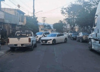 Rescatan a hombre tras gritos de auxilio en casa de NL