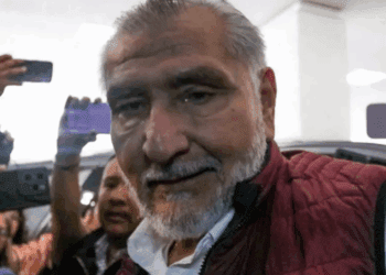 Adán Augusto evita más declaraciones al llegar a Consejo de Morena