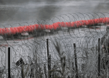 Histórico descenso de cruces irregulares en frontera la México-EU