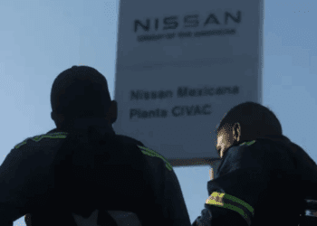 Sindicato y gobierno enfrentan crisis tras cierre de Nissan Morelos