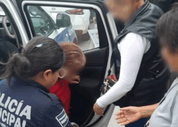 Abuelita con demencia se extravía tras visitar tumba de su hijo