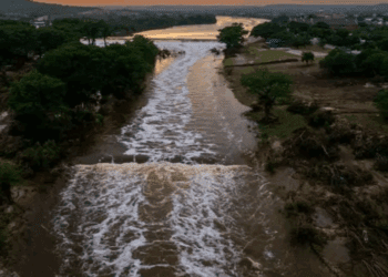 Inundaciones en Texas dejan 91 muertos y decenas desaparecidos