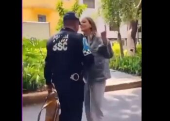 “Lady Racista” se defiende tras insultar a policía: “El video está editado”