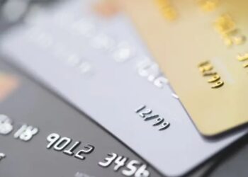 ¿Tu tarjeta te está endeudando sin que lo notes? Estas trampas podrían costarte caro