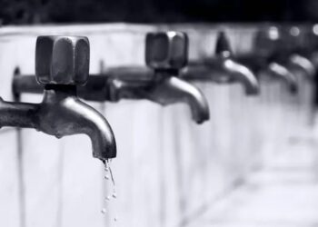 Argentina pone en venta su empresa estatal de agua: inicia proceso de privatización de AySA