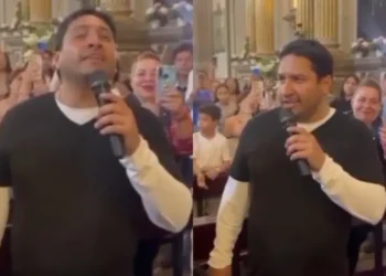 Julión Álvarez canta en iglesia de Talpa por manda