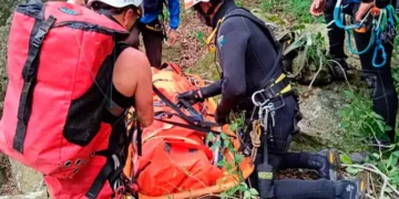 Tragedia en Hidalgo: guía de montaña muere al caer en remolino durante expedición