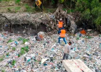Conagua retira más de 35 mil toneladas de basura del sistema de desagüe en el Valle de México