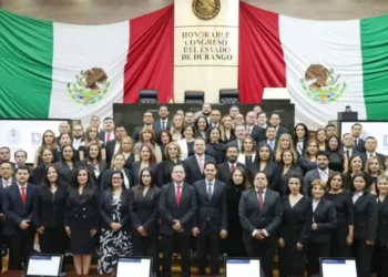 Congreso de Durango toma protesta a 49 jueces y magistradas