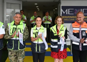 Sheinbaum pone en operación el módulo 11 del AICM