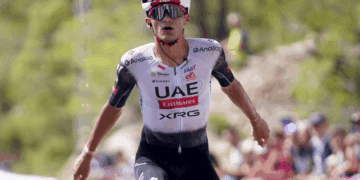 Isaac del Toro brilla y se lleva el Circuito de Getxo El ciclista mexicano Isaac del Toro continúa acumulando triunfos y este domingo 3 de agosto se coronó en el 80º Circuito de Getxo – Memorial Hermanos Otxoa, disputado en el País Vasco, España. El joven de Ensenada, Baja California, demostró una vez más su gran forma y madurez competitiva defendiendo los colores del UAE Team Emirates.