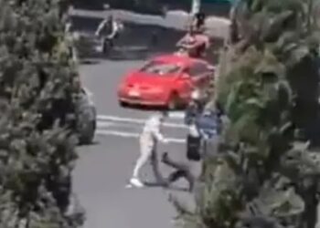 Policía detenido por disparar a motociclista