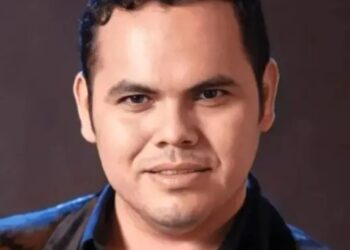 Se filtra imagen del funeral de Ernesto Barajas