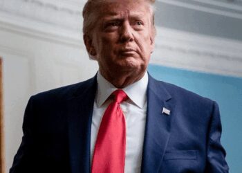 Trump; lograr la paz en Ucrania, le asegurará el cielo