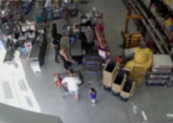Caen en Málaga tres asaltantes de supermercados armados con machetes y fusiles falsos