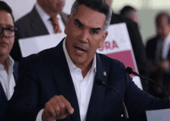 Alejandro Moreno denuncia a Nicolás Maduro ante la FGR por presuntos nexos con el narcotráfico