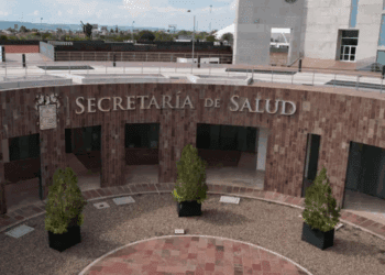 Milagro médico: joven sobrevive gracias a corazón y pulmón artificial