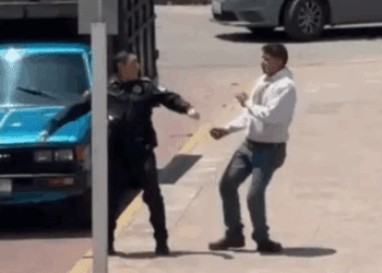 Indignación en Tlaxcala tras golpiza a policía por imponer infracción