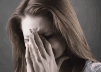 Joven dona un riñón a su novio y descubre que él se comprometió con otra mujer