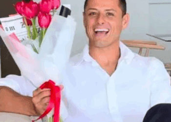 Nueva polémica de Chicharito: presume que “sí existe la mujer que lo aguante”