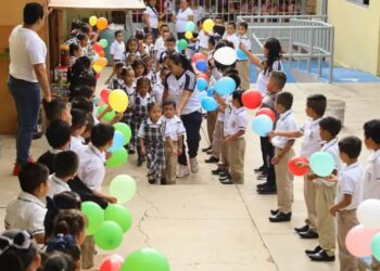 Ciclo escolar 2025-2026 arrancará en septiembre; SEP publica lista de útiles