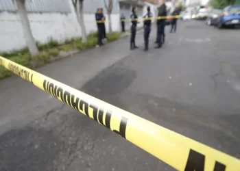 Joven es apuñalada en el cuello por su expareja