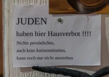 Cartel antisemita genera indignación en Alemania