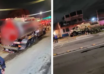 Pipa cae a socavón en Iztacalco