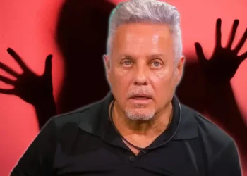 Alexis Ayala acusa a actriz de golpearlo