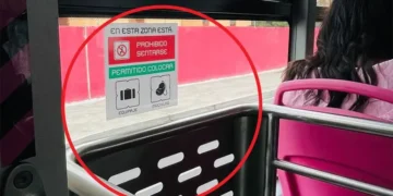 Implementan uso de canastillas para mochilas en la CDMX