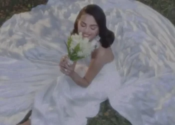 Así fue el vestido de novia de Selena Gomez