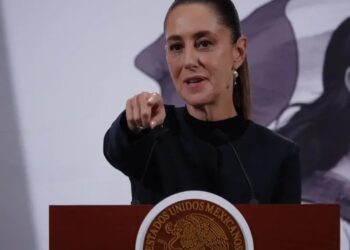 Sheinbaum condena violencia en conmemoración de Ayotzinapa