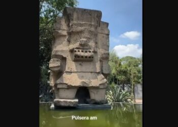 Fans de Oasis recurren a rituales para pedir a Tláloc que no llueva en la CDMX