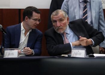 Adán Augusto lanza advertencias a Ricardo Anaya